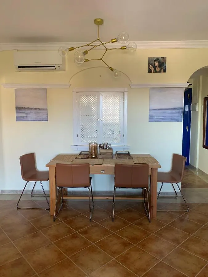 Atico En Primera Linea De Playa Con Vistas Al Mar 3 Dormitorios Pleno Centro De Исла-Канела